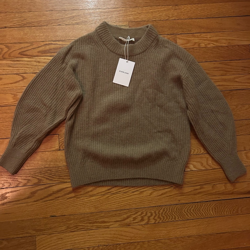 Everlane Women’s Alpaca Sweater in Brown size small NWT